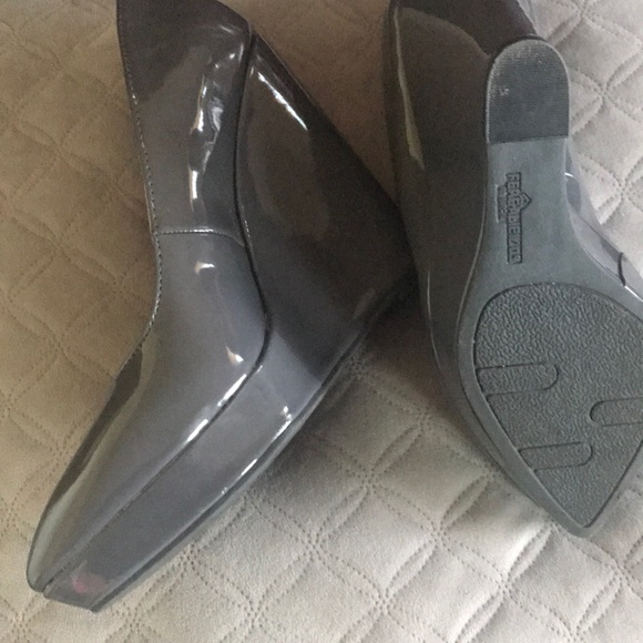 Smoke Gray heels - Picture 4 of 6